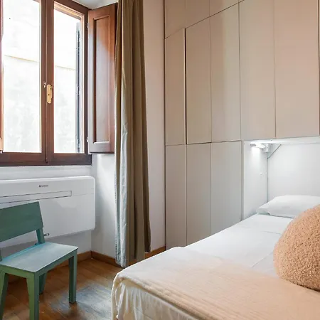 Trastevering In Apartament *